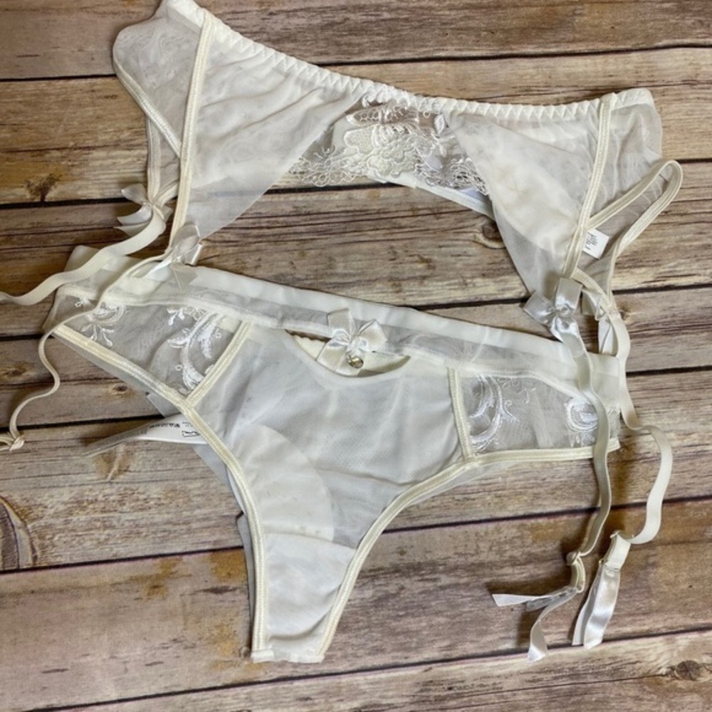 Axami Blessing bikini panty for the bride